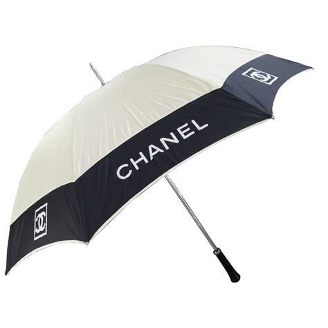 Parapluies femme CHANEL .